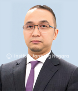 Foto Dr. Ahmad Faisal Badaruddin, dokter jantung di Institut Jantung Negara (IJN)
