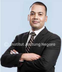 Foto Dr. Ahmad Farhan Abdul Hamid, dokter jantung di Institut Jantung Negara (IJN)