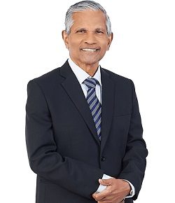 Foto Dato' Dr. Alex Mathews, dokter kandungan di Gleneagles Kuala Lumpur