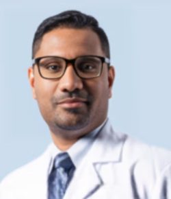 Foto Dr. Arvin Thiruchelvam, dokter bedah jantung di Institut Jantung Negara (IJN)