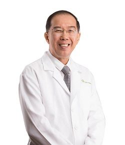 Foto Dr. Damian Wong Nye Woh, dokter internis di Island Hospital