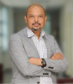 Foto Assoc. Prof. Dr. Farizal Fadzil, dokter bedah plastik di Kuala Lumpur