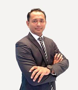 Foto Dr. Fauzi Md Anshar, dokter internis di Prince Court Medical Centre