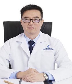 Foto Dr. Lim Chong Hong, dokter internis di Loh Guan Lye