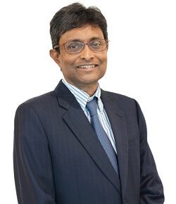 Foto Dr. Mahendra Raj, dokter internis di Pantai Hospital Kuala Lumpur