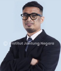 Foto Dr. Mohd Farhan Faisal, dokter bedah jantung di Institut Jantung Negara (IJN)