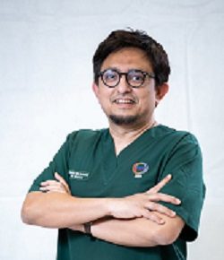 Foto Dr. Mohd Ridzo Mahmud, dokter tht di KPJ Damansara Specialist Hospital