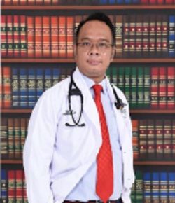 Foto Dr. Mohd Shawal Faizal Mohamad, dokter jantung di UKM Specialist Centre