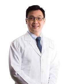 Foto Dr. Victor Ooi Keat Jin, dokter tht di Island Hospital