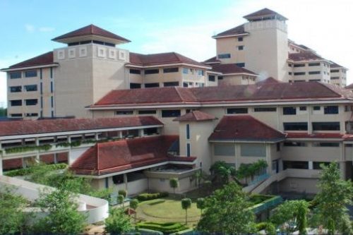 Suasana UKM Specialist Centre, rumah sakit di Kuala Lumpur